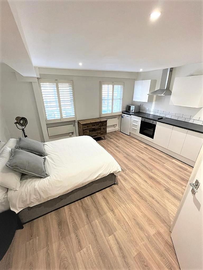 Goodge Street Apartments London Bagian luar foto