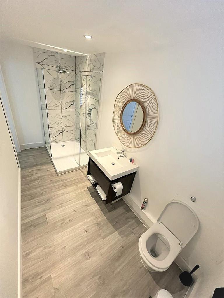 Goodge Street Apartments London Bagian luar foto