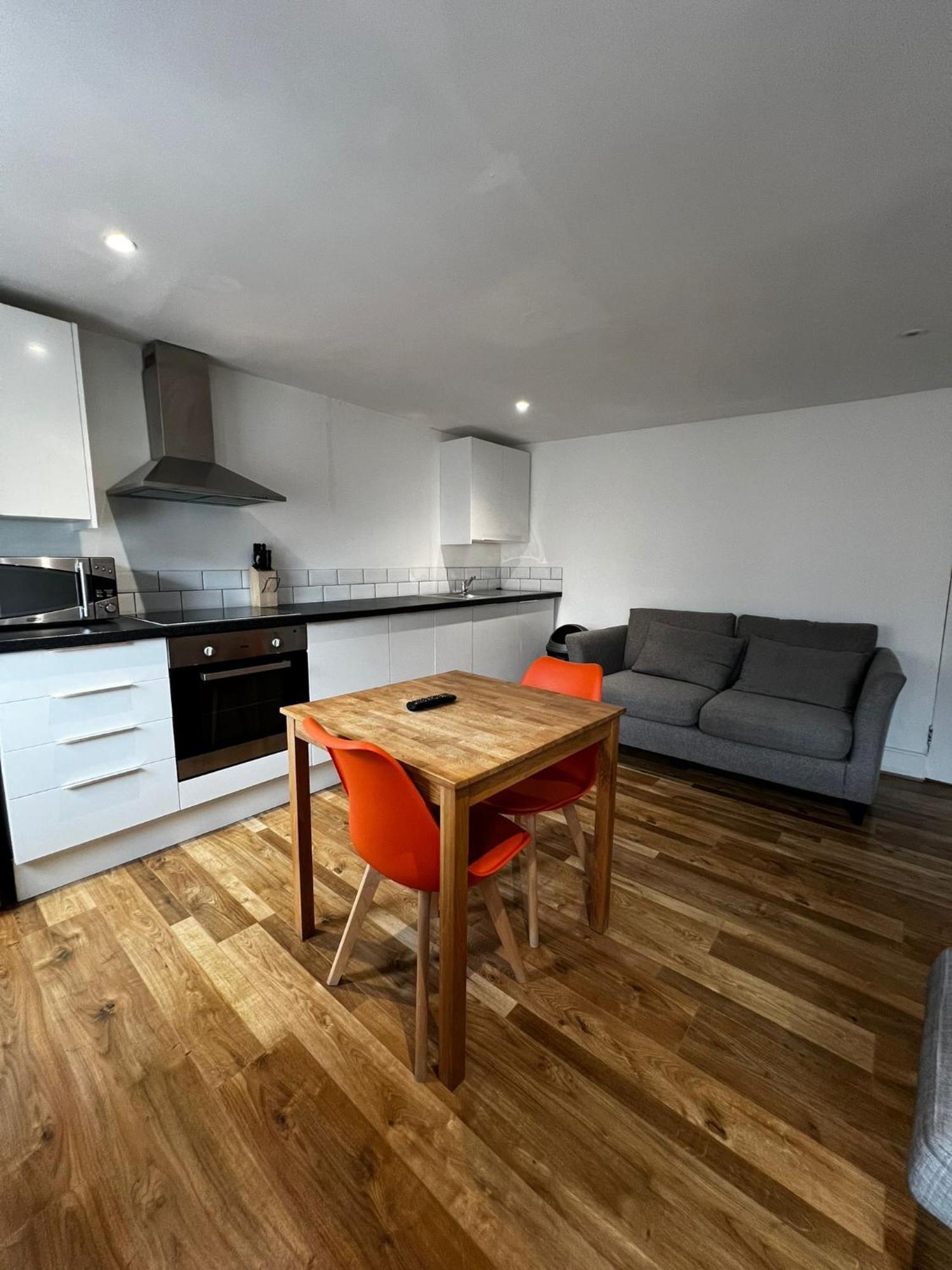 Goodge Street Apartments London Bagian luar foto